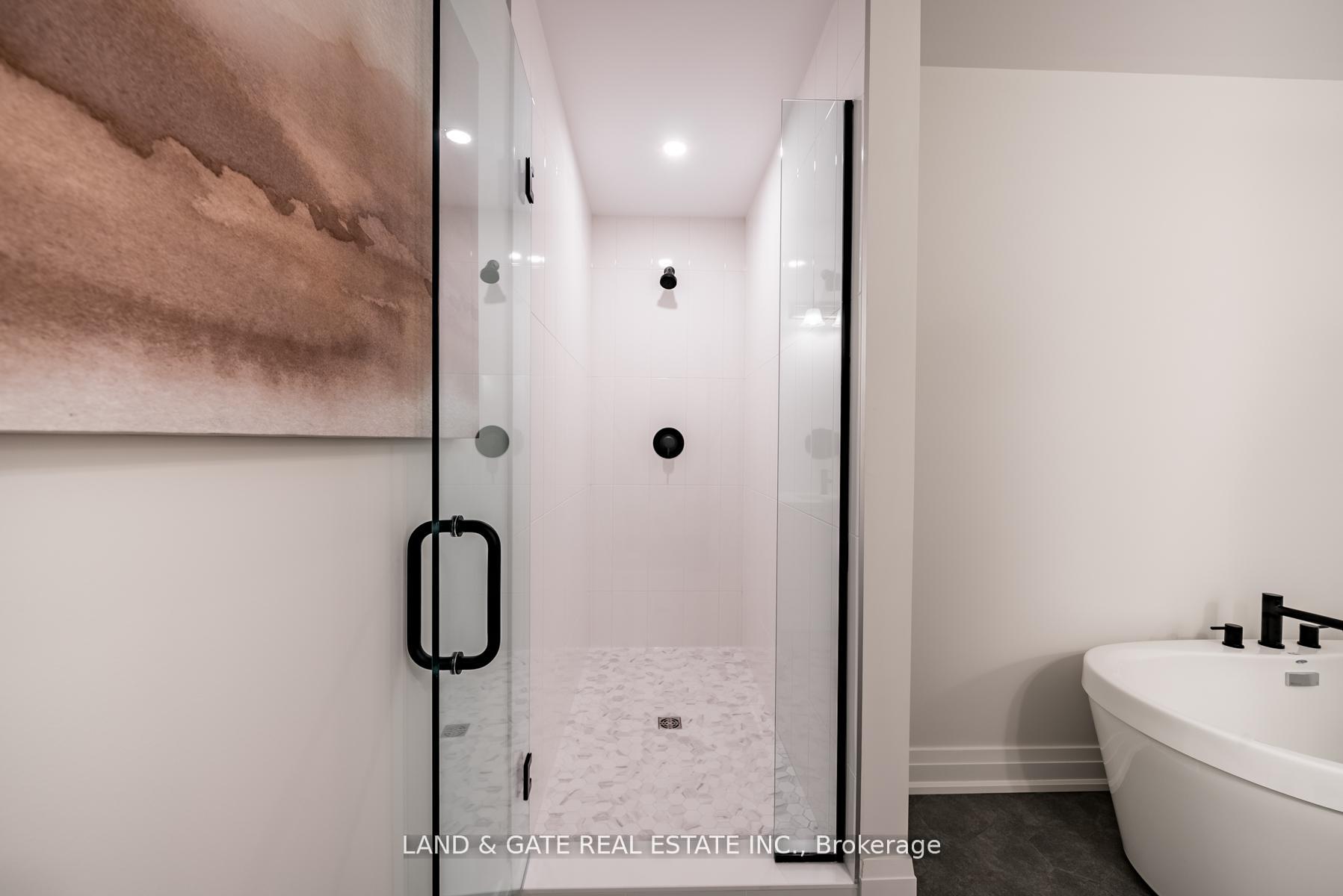 Photo 23 of 132A Elgin Street, Clarington, Bowmanville — HOMEH