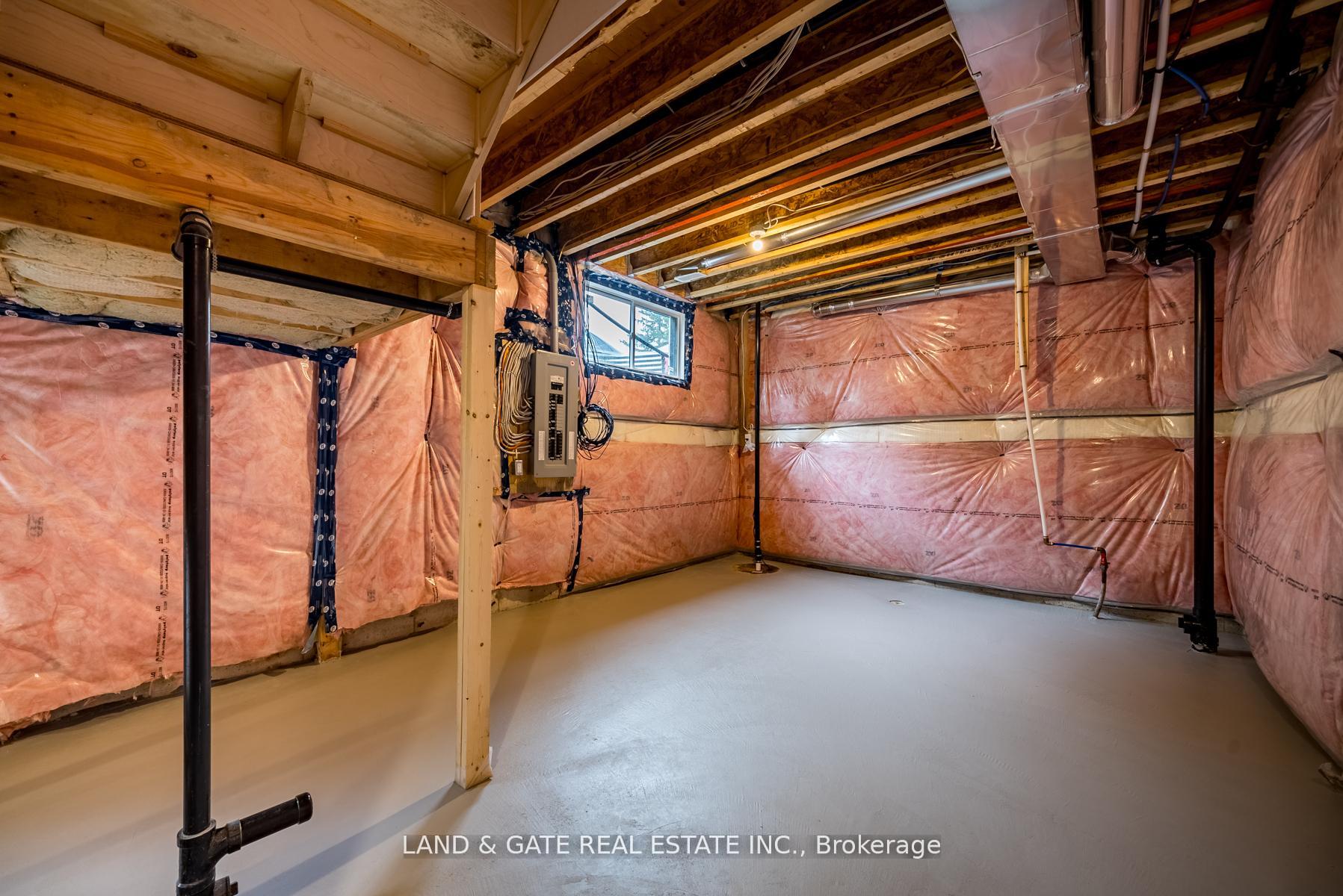 Photo 30 of 132A Elgin Street, Clarington, Bowmanville — HOMEH