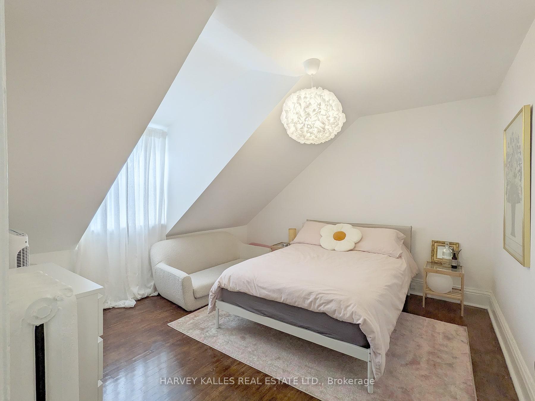 Photo 7 of Unit 3A, 107 Concord Avenue, Toronto, Palmerston-Little Italy — HOMEH