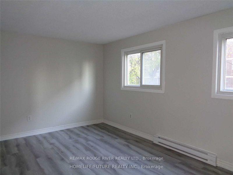 Photo 3 of Unit 7, 255 Porter Street, Oshawa, Lakeview — HOMEH