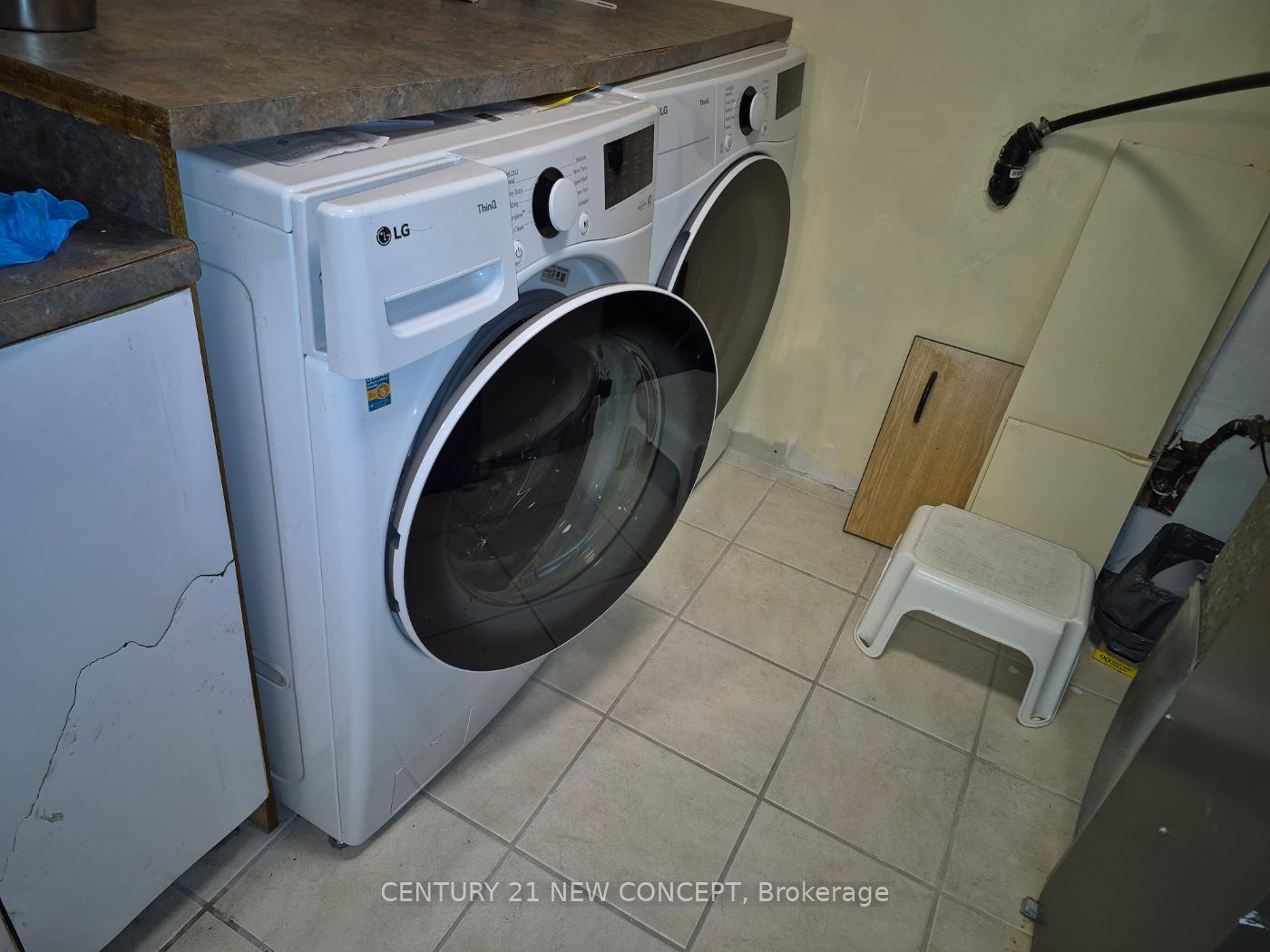 Photo 7 of Unit Basement, 23 Royal Palm Drive, Vaughan, Crestwood-Springfarm-Yorkhill — HOMEH