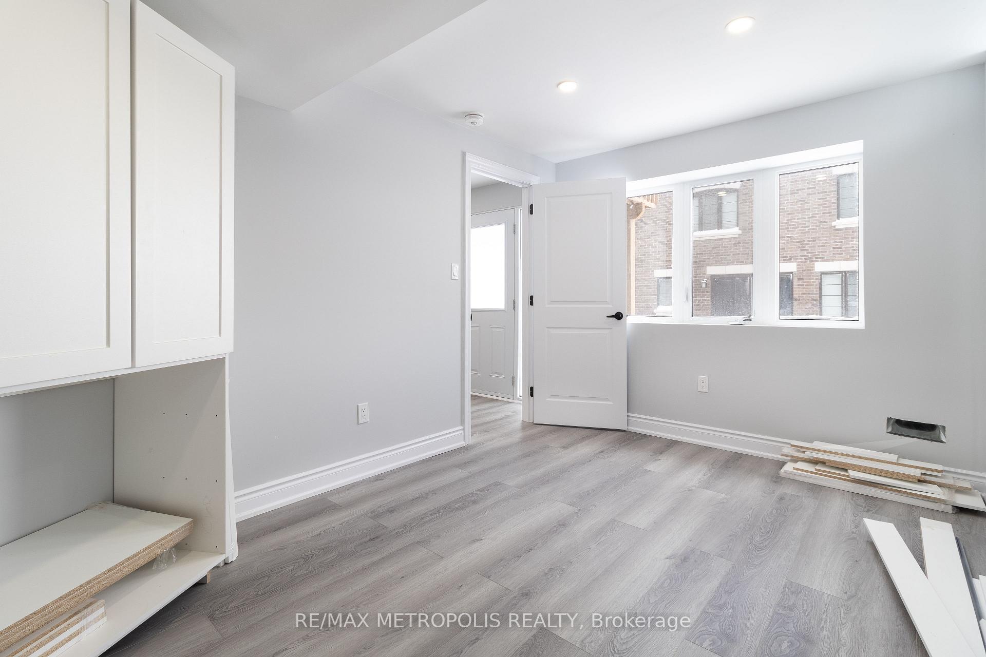 Photo 12 of Unit Bsmt, 74 Bearberry Road, Springwater, Midhurst — HOMEH