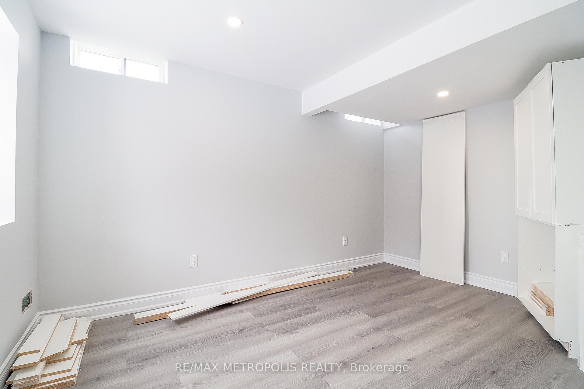 Photo 14 of Unit Bsmt, 74 Bearberry Road, Springwater, Midhurst — HOMEH
