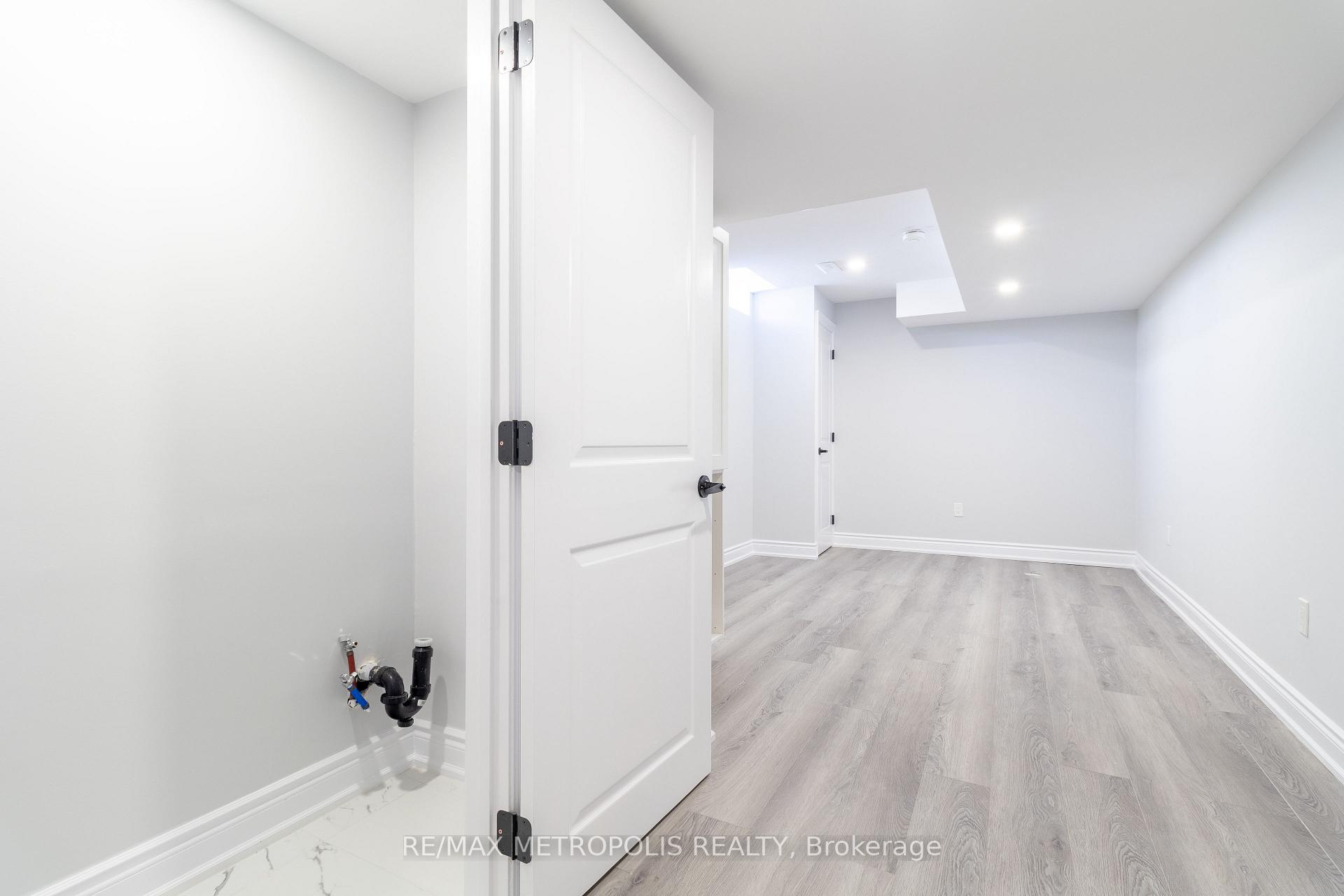 Photo 17 of Unit Bsmt, 74 Bearberry Road, Springwater, Midhurst — HOMEH