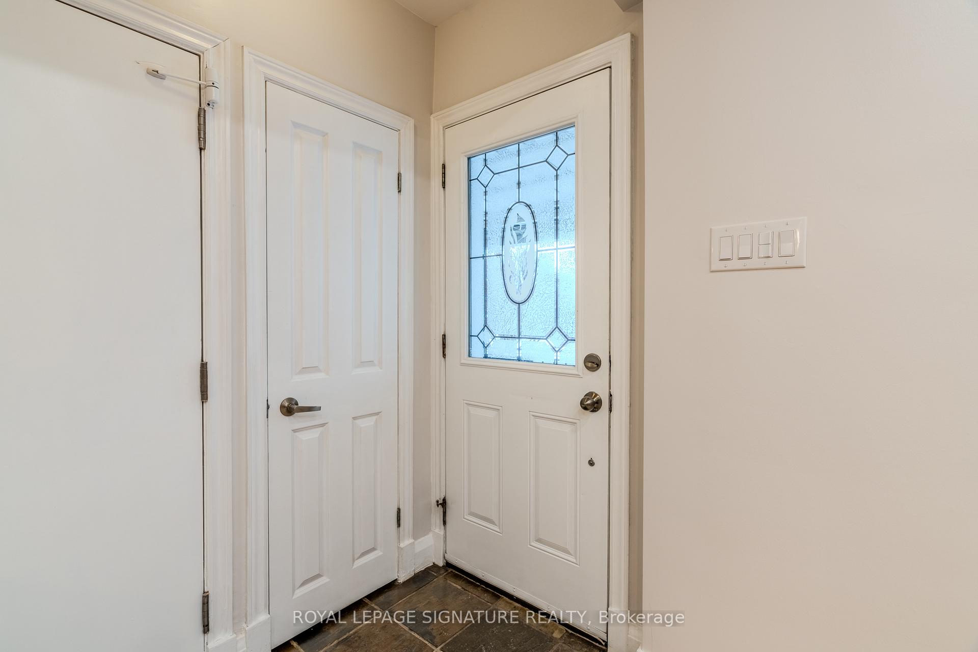 Photo 2 of Unit Main, 37 Athlone Road, Toronto, East York — HOMEH