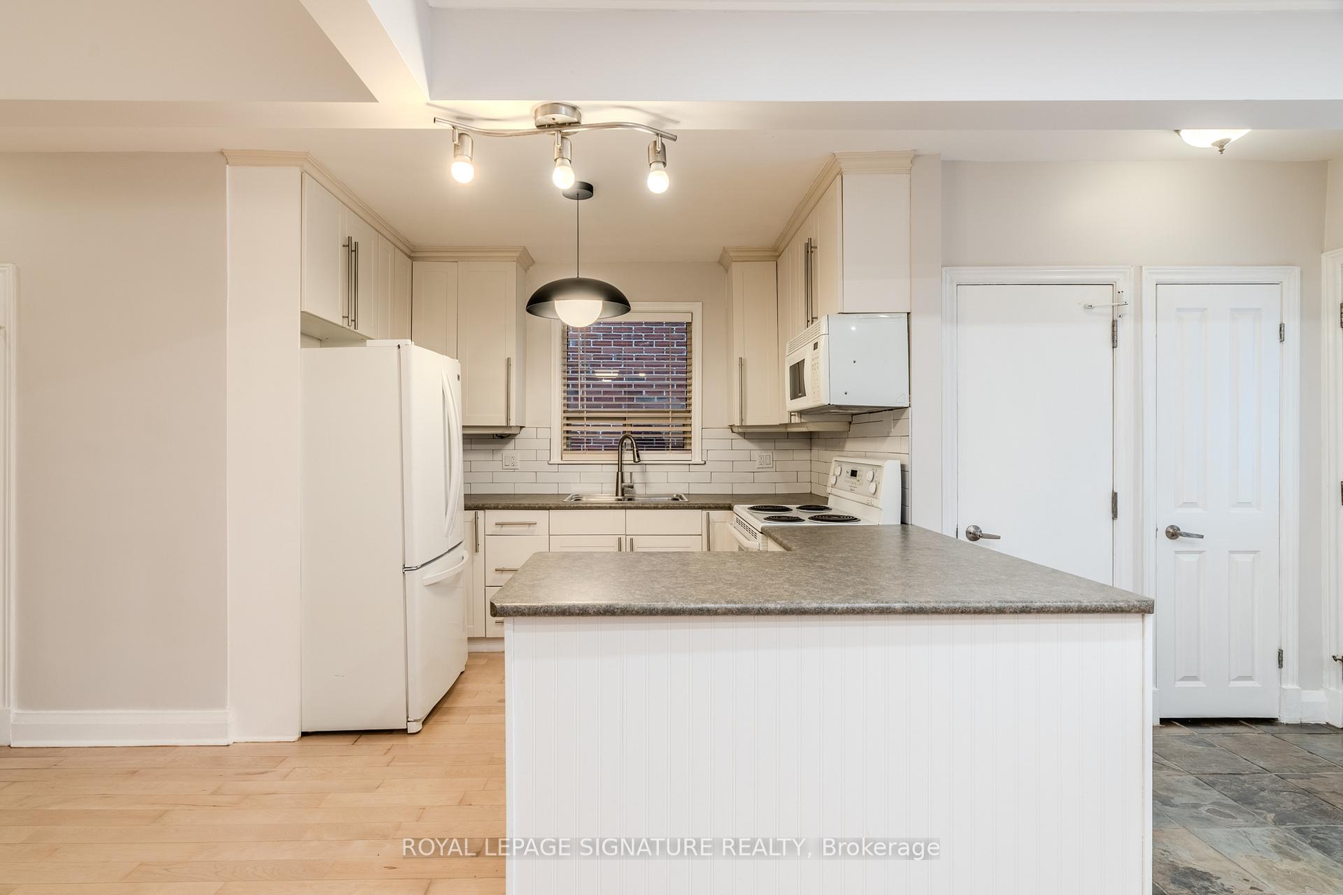 Photo 7 of Unit Main, 37 Athlone Road, Toronto, East York — HOMEH