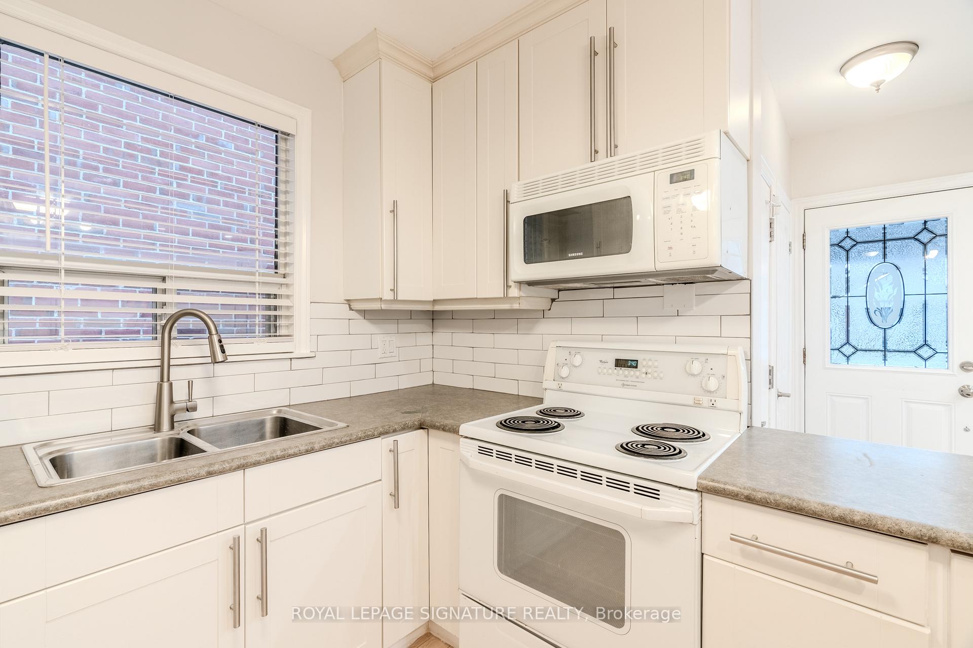 Photo 9 of Unit Main, 37 Athlone Road, Toronto, East York — HOMEH