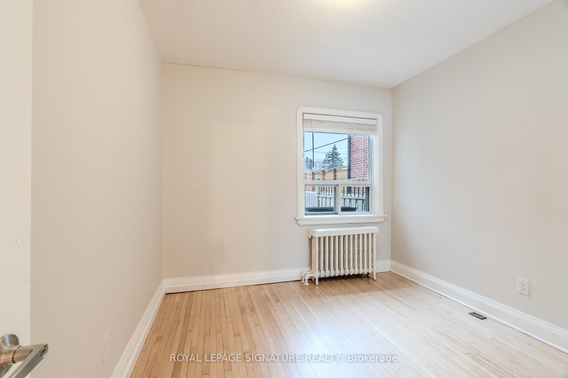 Photo 17 of Unit Main, 37 Athlone Road, Toronto, East York — HOMEH