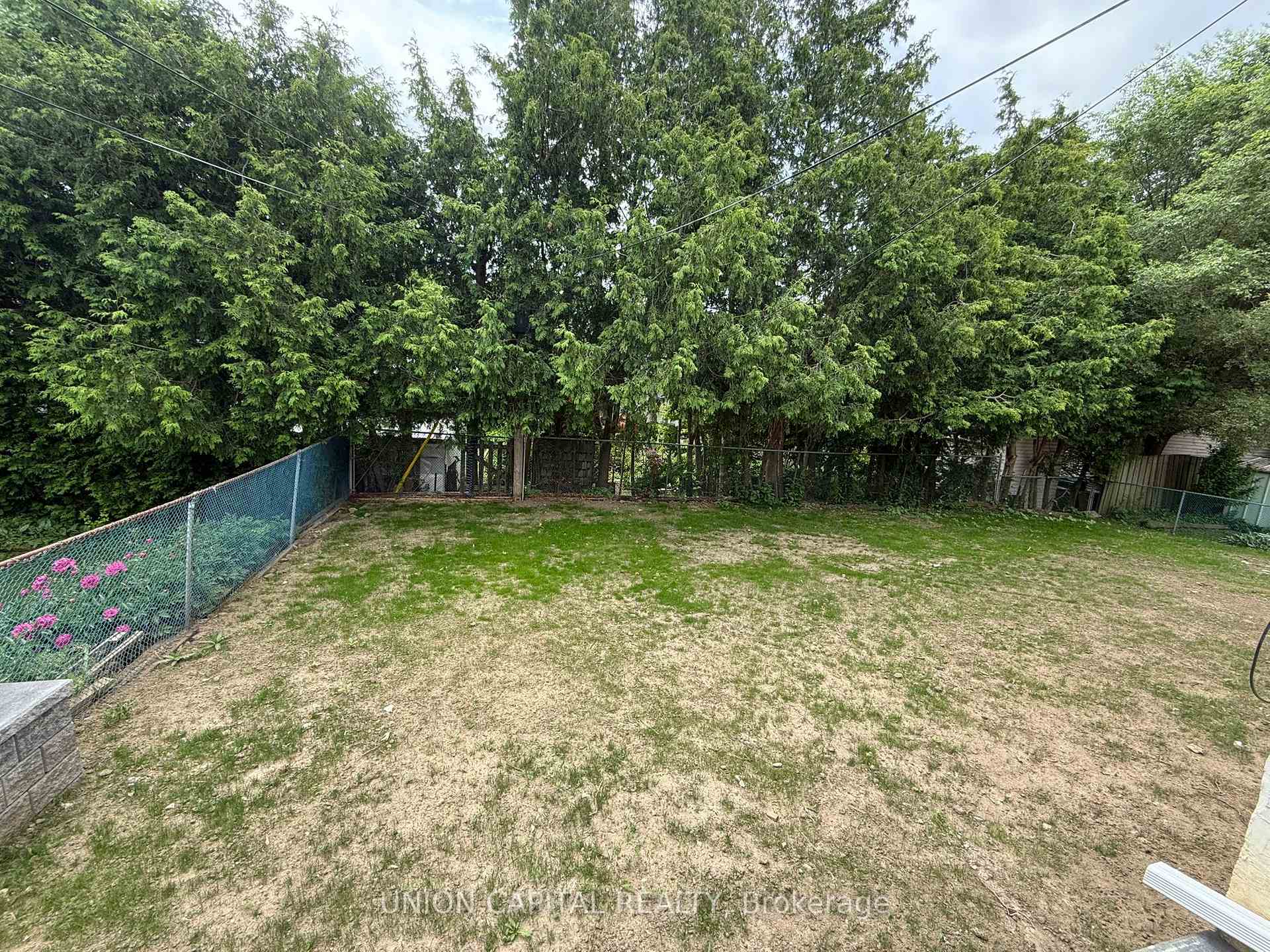 Photo 21 of Unit Upper, 117 Sherwood Forest Drive, Markham, Bullock — HOMEH