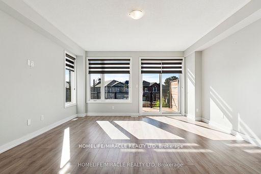 Photo 8 of 27 Assunta Lane, Clarington, Bowmanville — HOMEH