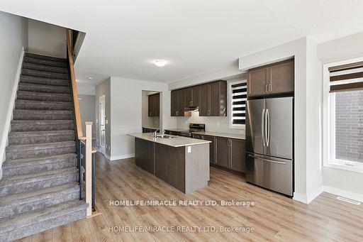 Photo 14 of 27 Assunta Lane, Clarington, Bowmanville — HOMEH