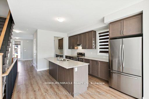Photo 13 of 27 Assunta Lane, Clarington, Bowmanville — HOMEH