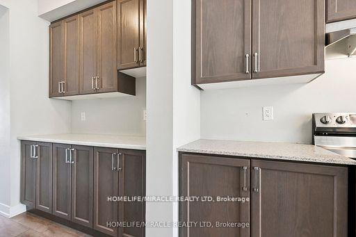 Photo 17 of 27 Assunta Lane, Clarington, Bowmanville — HOMEH