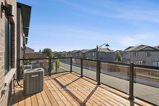 Photo 18 of 27 Assunta Lane, Clarington, Bowmanville — HOMEH