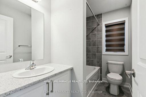 Photo 28 of 27 Assunta Lane, Clarington, Bowmanville — HOMEH