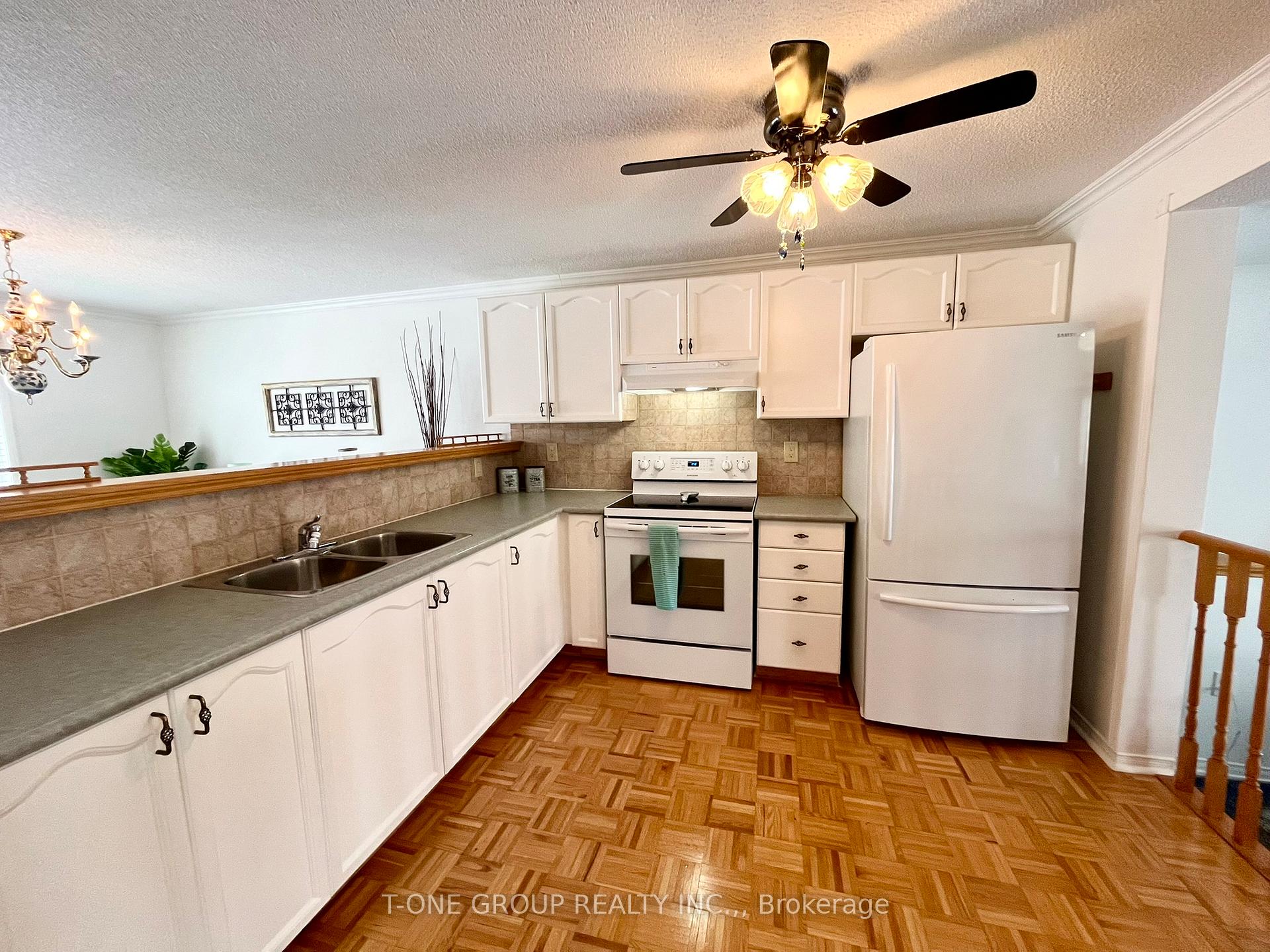 Photo 3 of 27 Waddington Crescent, Barrie, Holly — HOMEH