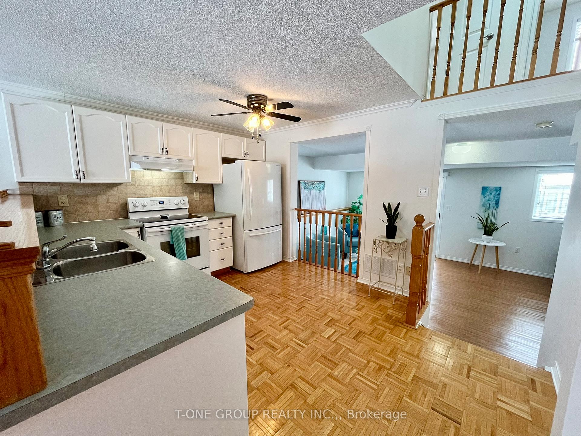 Photo 8 of 27 Waddington Crescent, Barrie, Holly — HOMEH