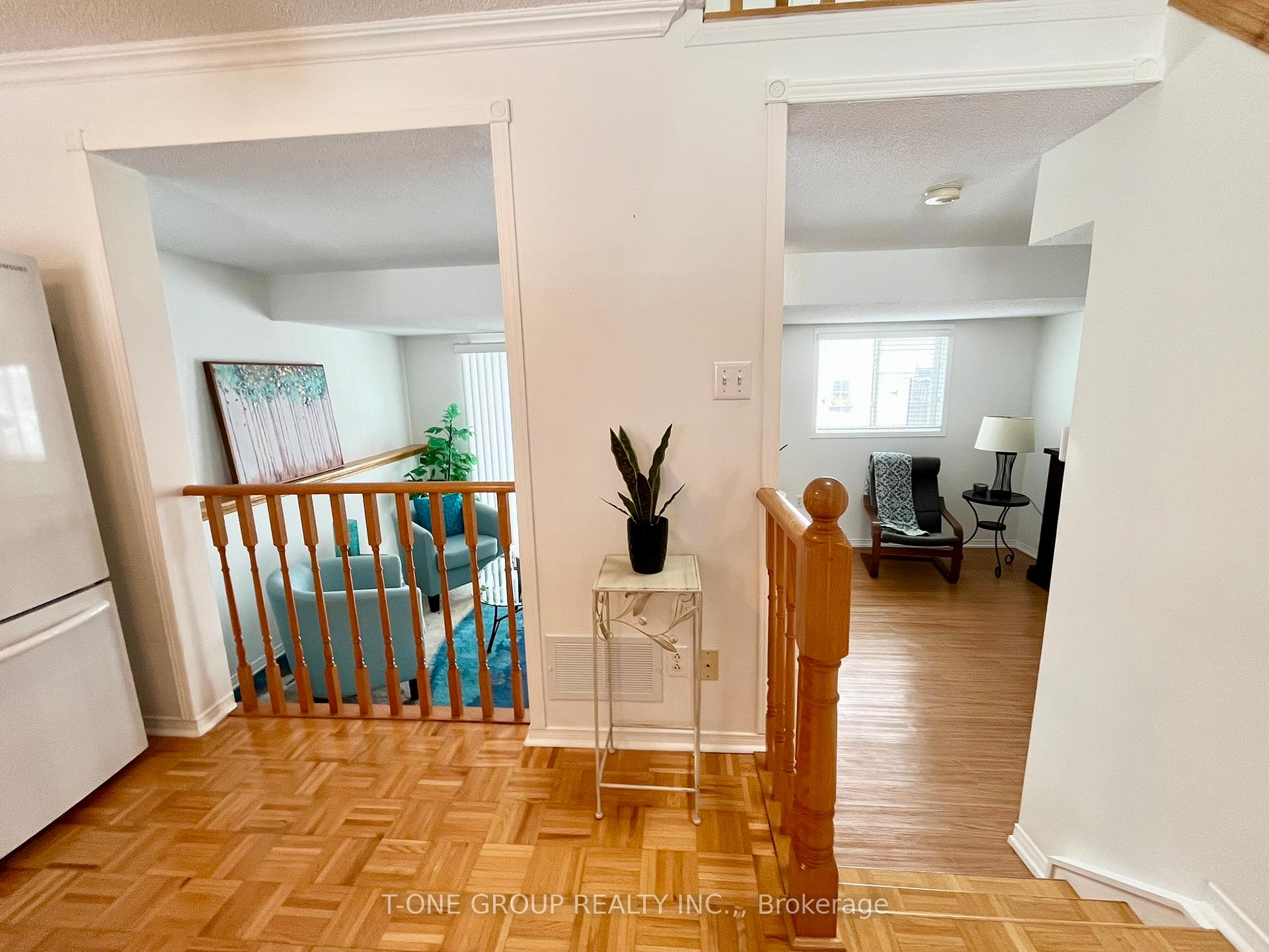 Photo 6 of 27 Waddington Crescent, Barrie, Holly — HOMEH