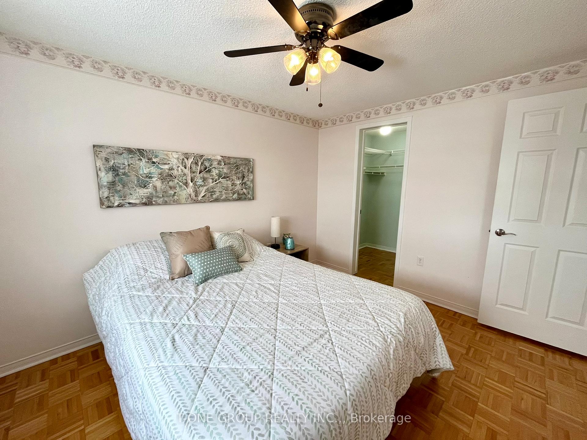 Photo 13 of 27 Waddington Crescent, Barrie, Holly — HOMEH