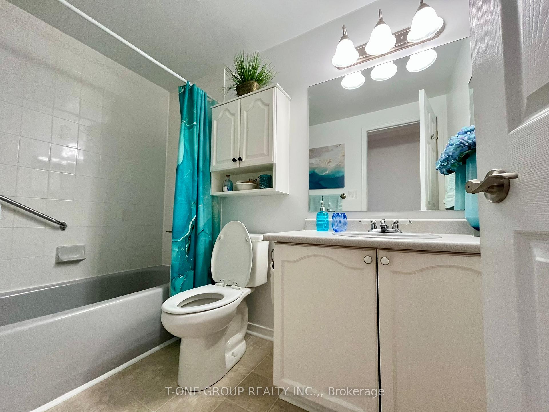 Photo 12 of 27 Waddington Crescent, Barrie, Holly — HOMEH