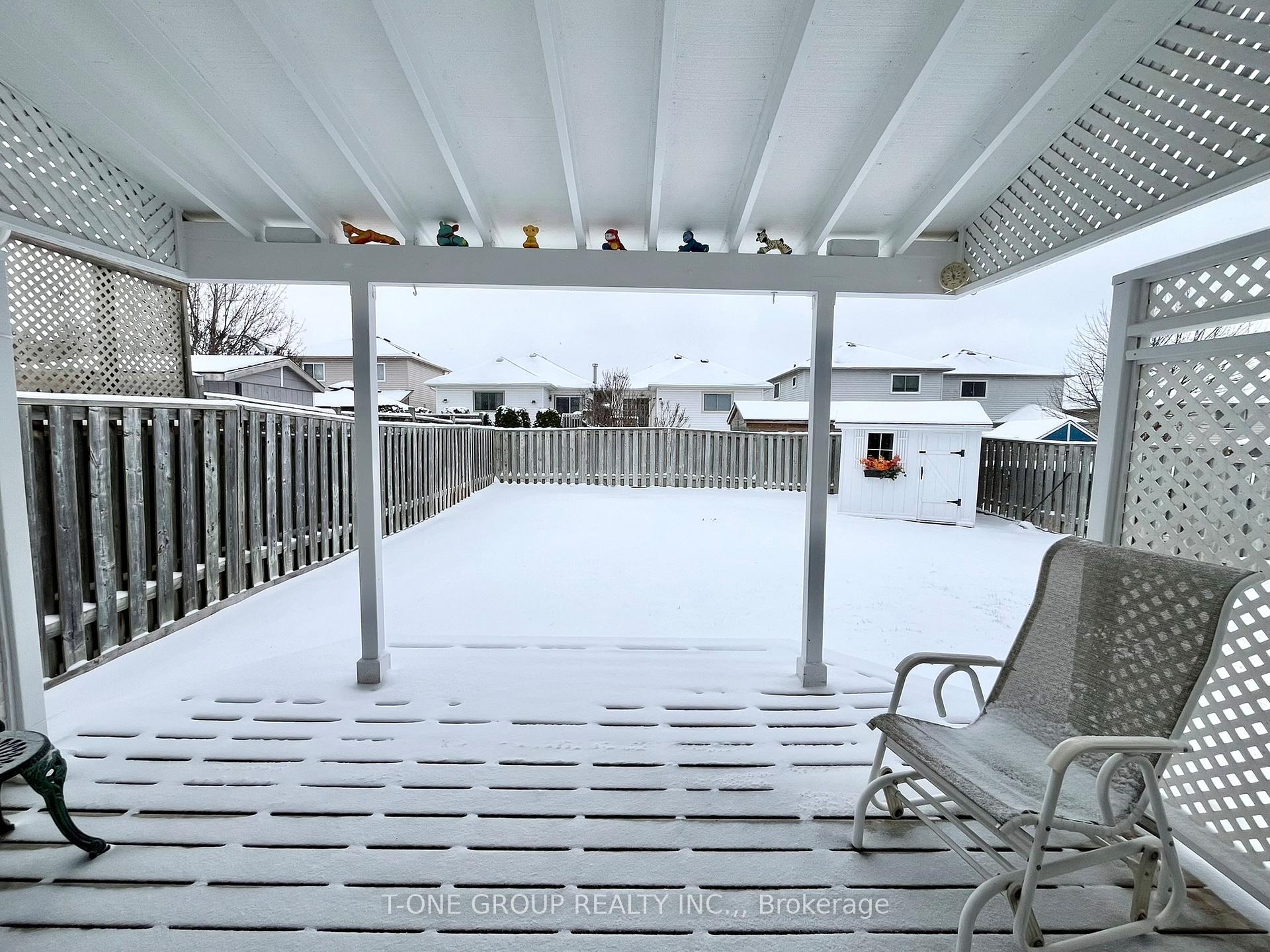 Photo 18 of 27 Waddington Crescent, Barrie, Holly — HOMEH