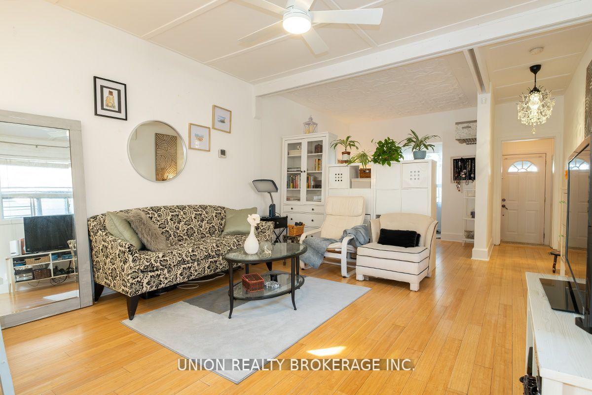 Photo 13 of 121 Rhodes Avenue, Toronto, Greenwood-Coxwell — HOMEH