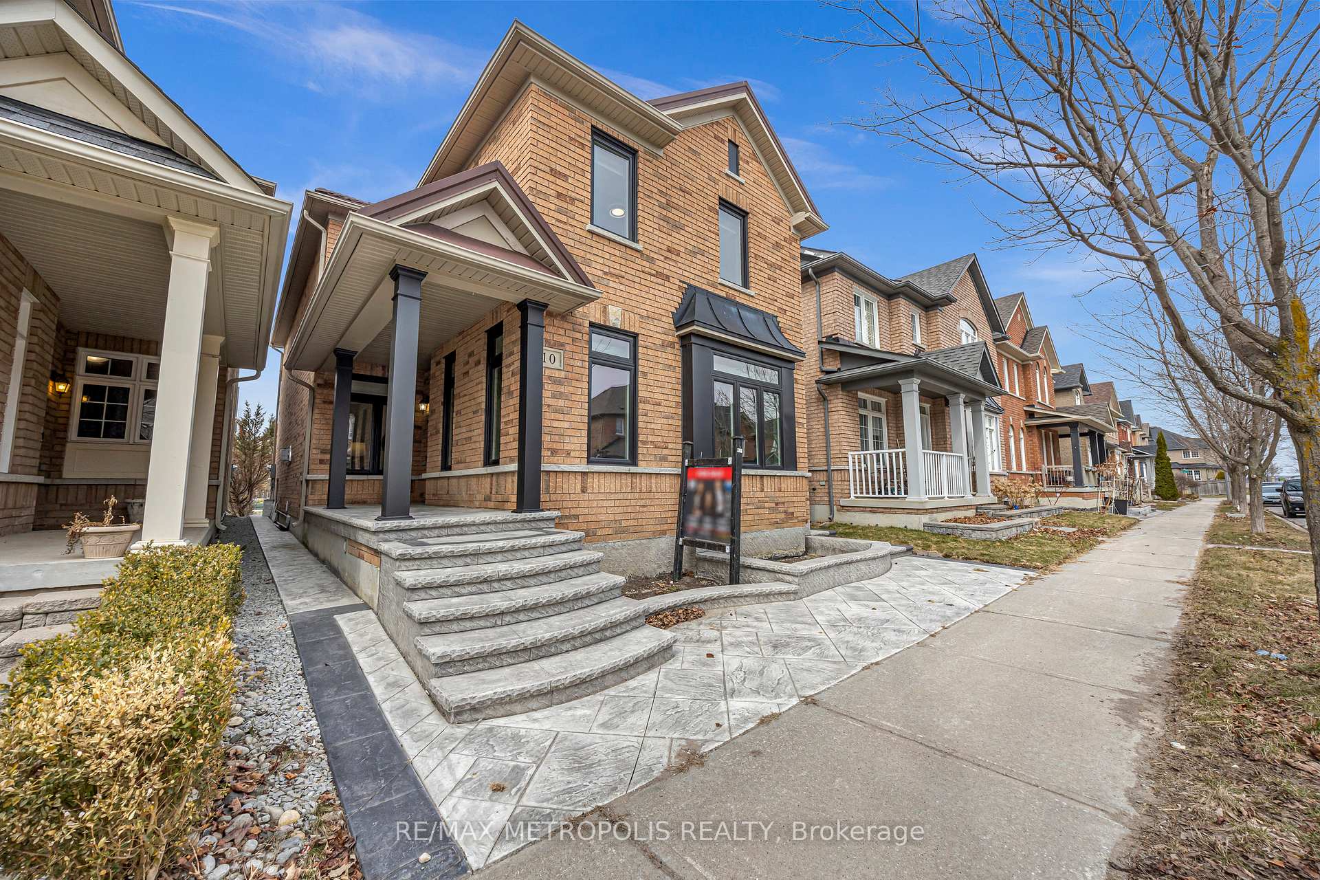 Front of 10 Snowcreek Street