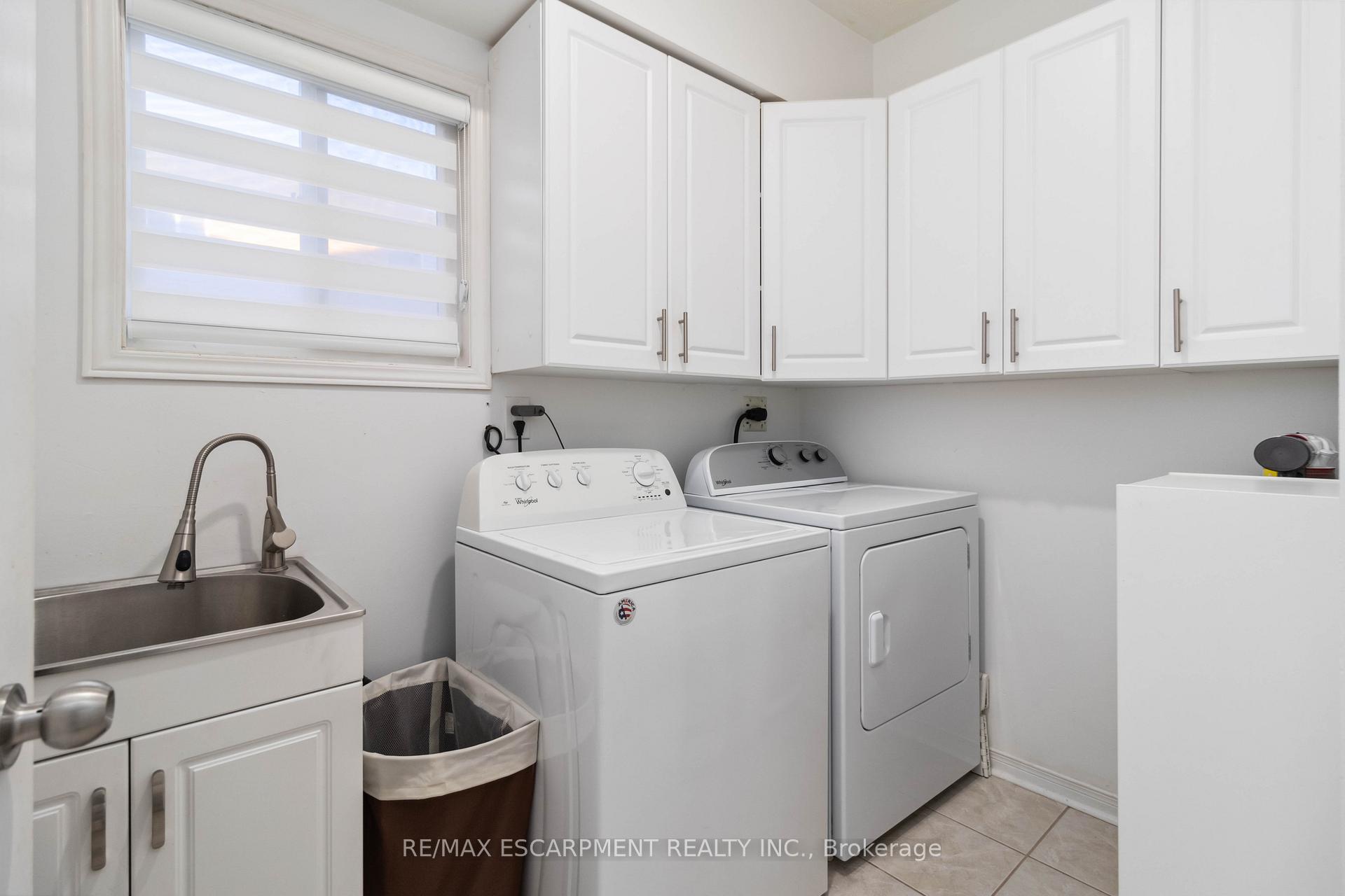 Photo 14 of 7 Wyoming Trail, Brampton, Sandringham-Wellington — HOMEH