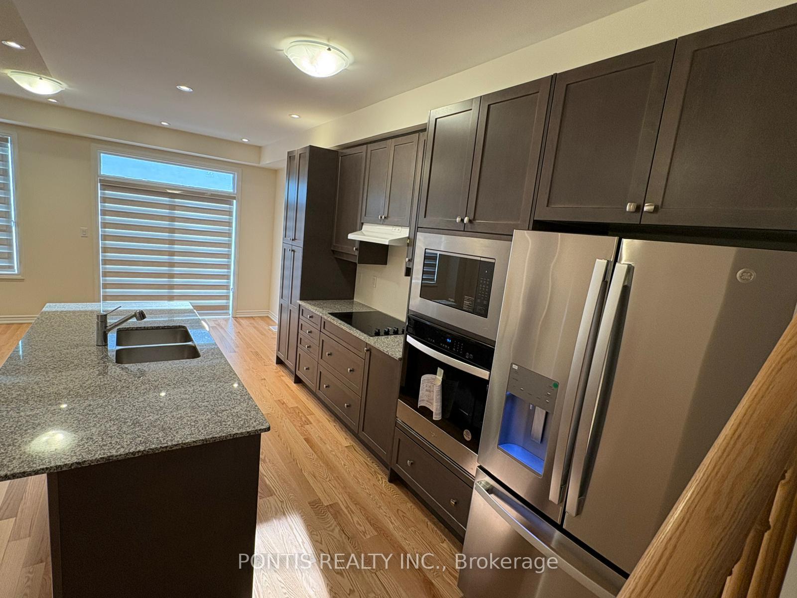 Photo 10 of 1205 Rexton Drive, Oshawa, Kedron — HOMEH