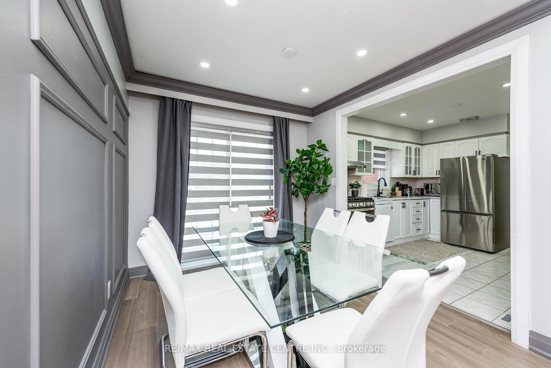 Photo 10 of 10 Grange Drive, Brampton, Northwood Park — HOMEH