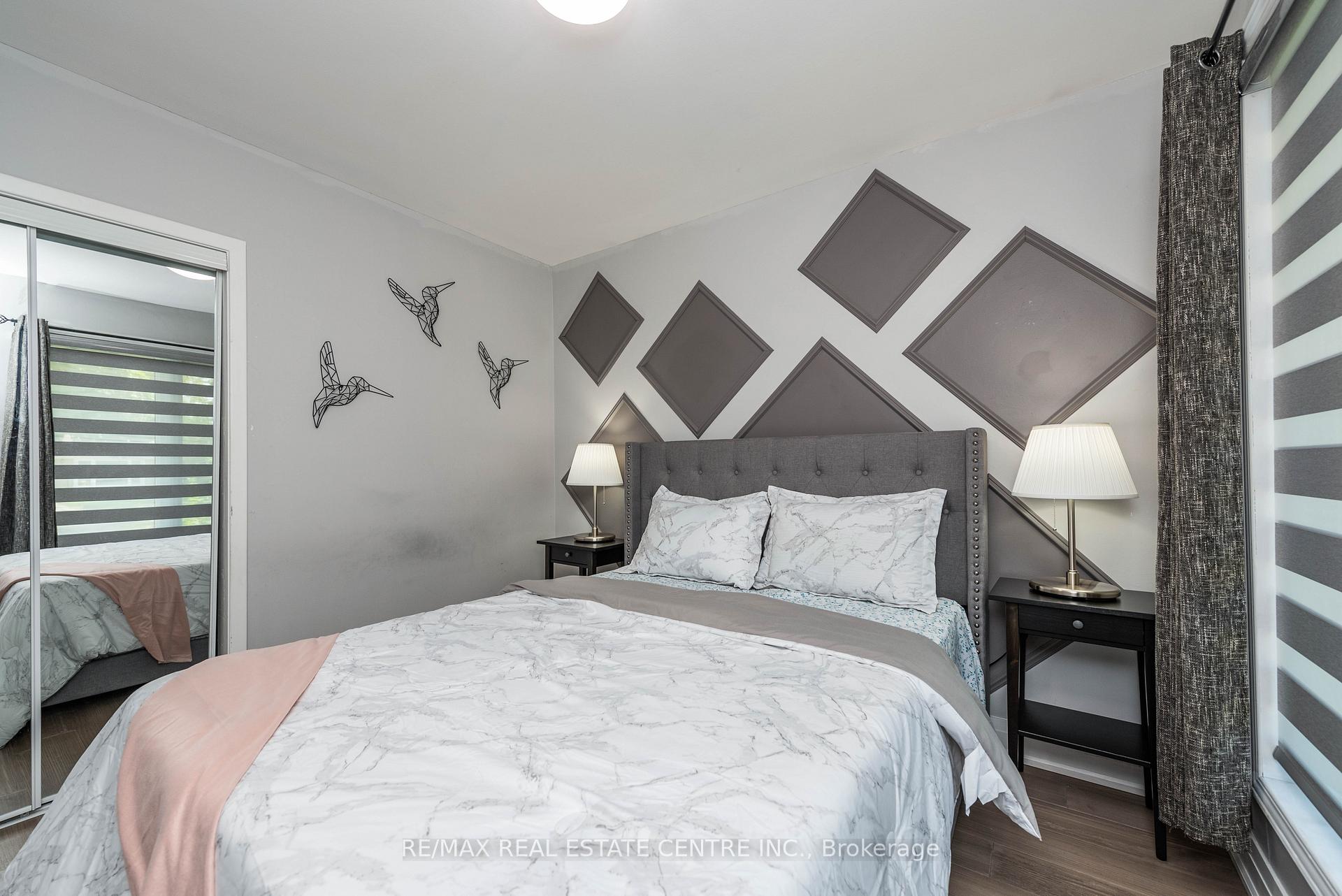 Photo 21 of 10 Grange Drive, Brampton, Northwood Park — HOMEH