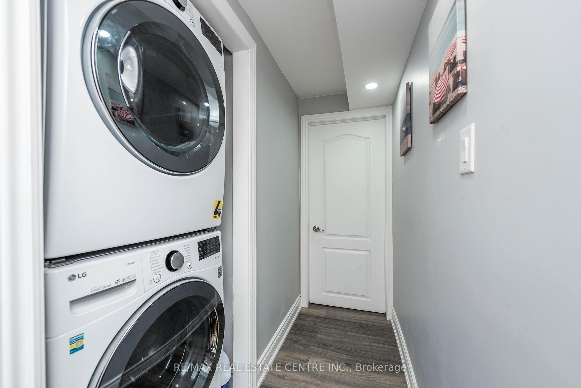 Photo 25 of 10 Grange Drive, Brampton, Northwood Park — HOMEH
