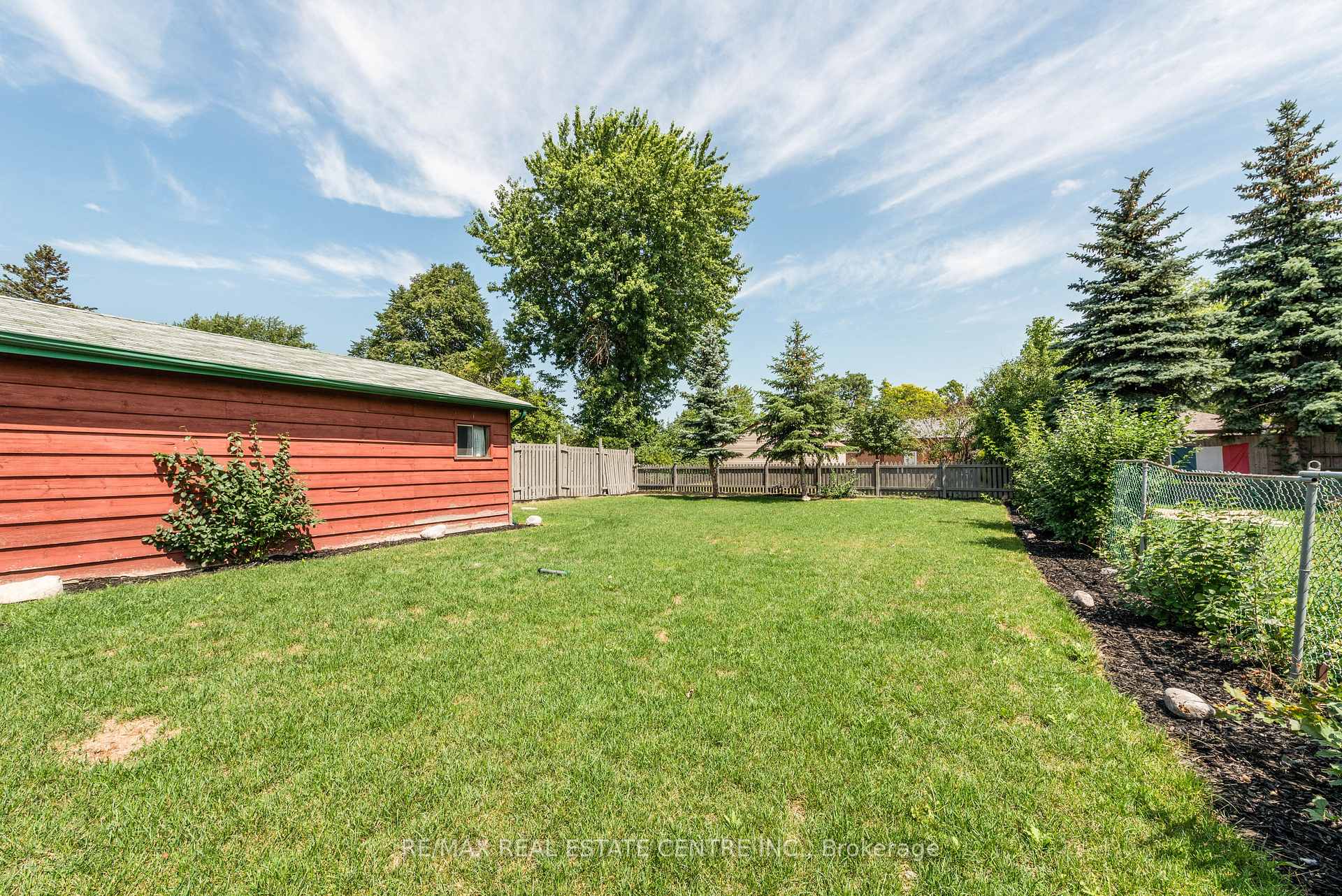Photo 30 of 10 Grange Drive, Brampton, Northwood Park — HOMEH