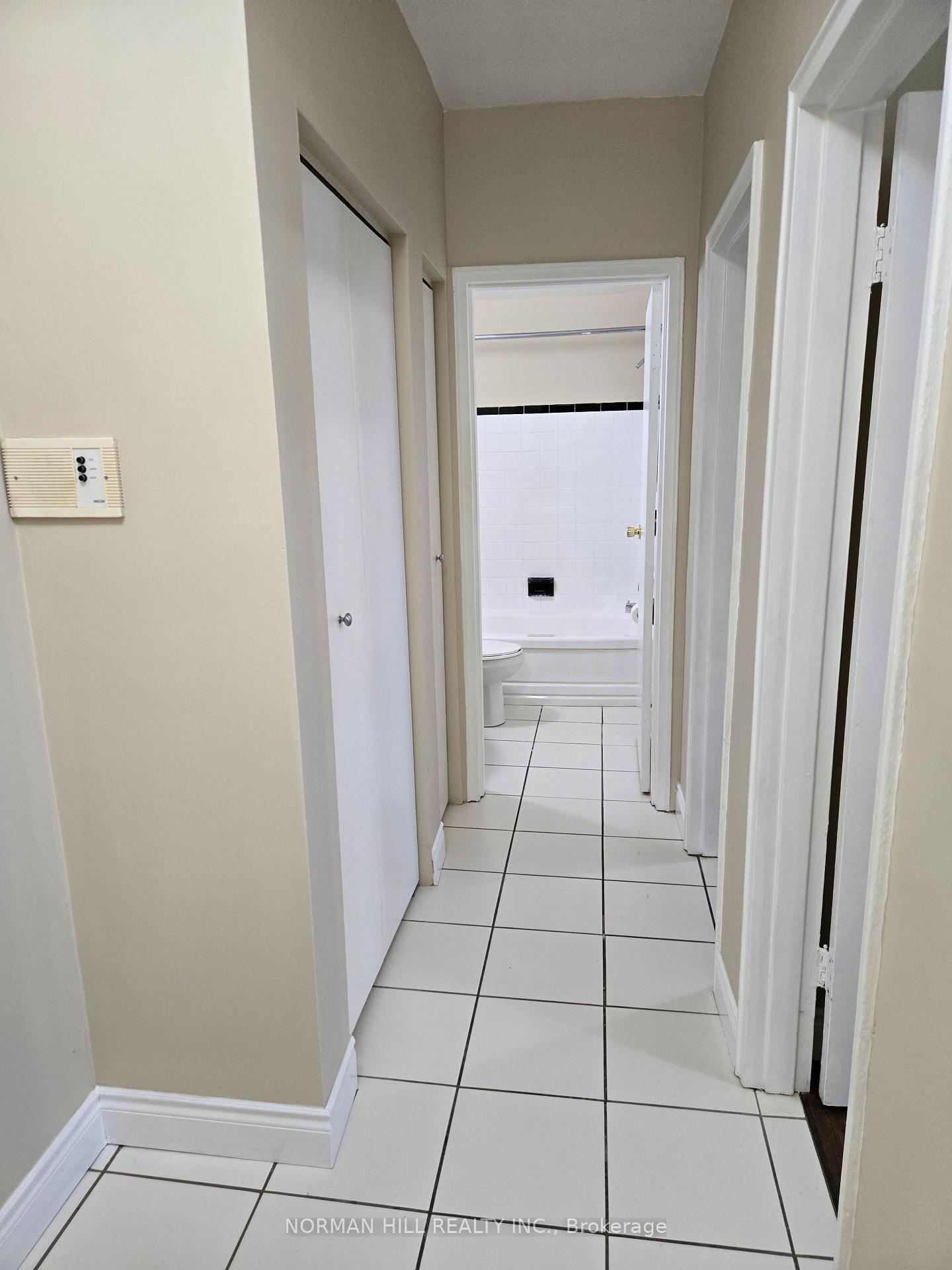 Photo 8 of Unit 206, 416 E 42nd Street, Hamilton, Mohawk — HOMEH