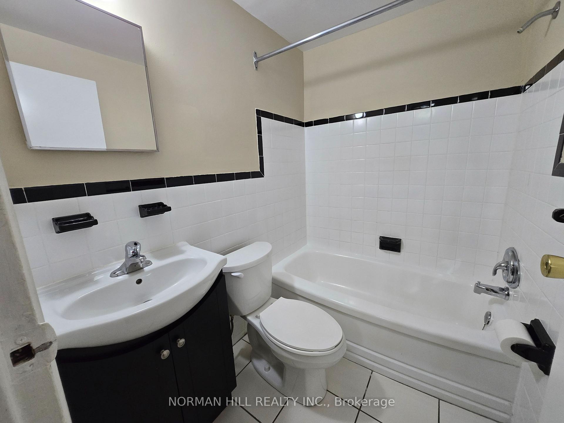 Photo 13 of Unit 206, 416 E 42nd Street, Hamilton, Mohawk — HOMEH