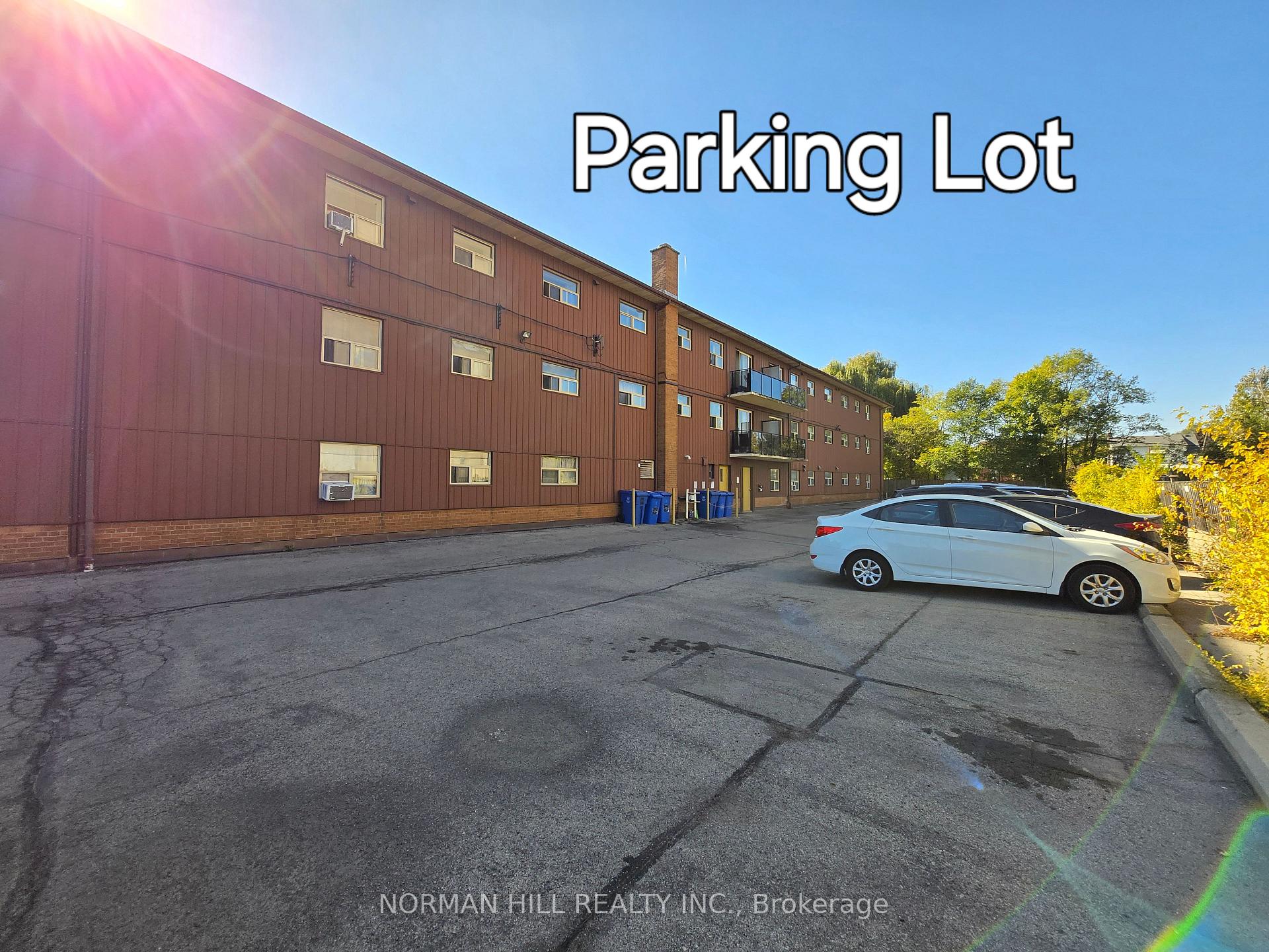 Photo 14 of Unit 206, 416 E 42nd Street, Hamilton, Mohawk — HOMEH