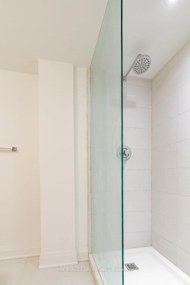 Photo 4 of Unit (Third level 1St Br), 114 Alton Crescent, Vaughan, Uplands — HOMEH