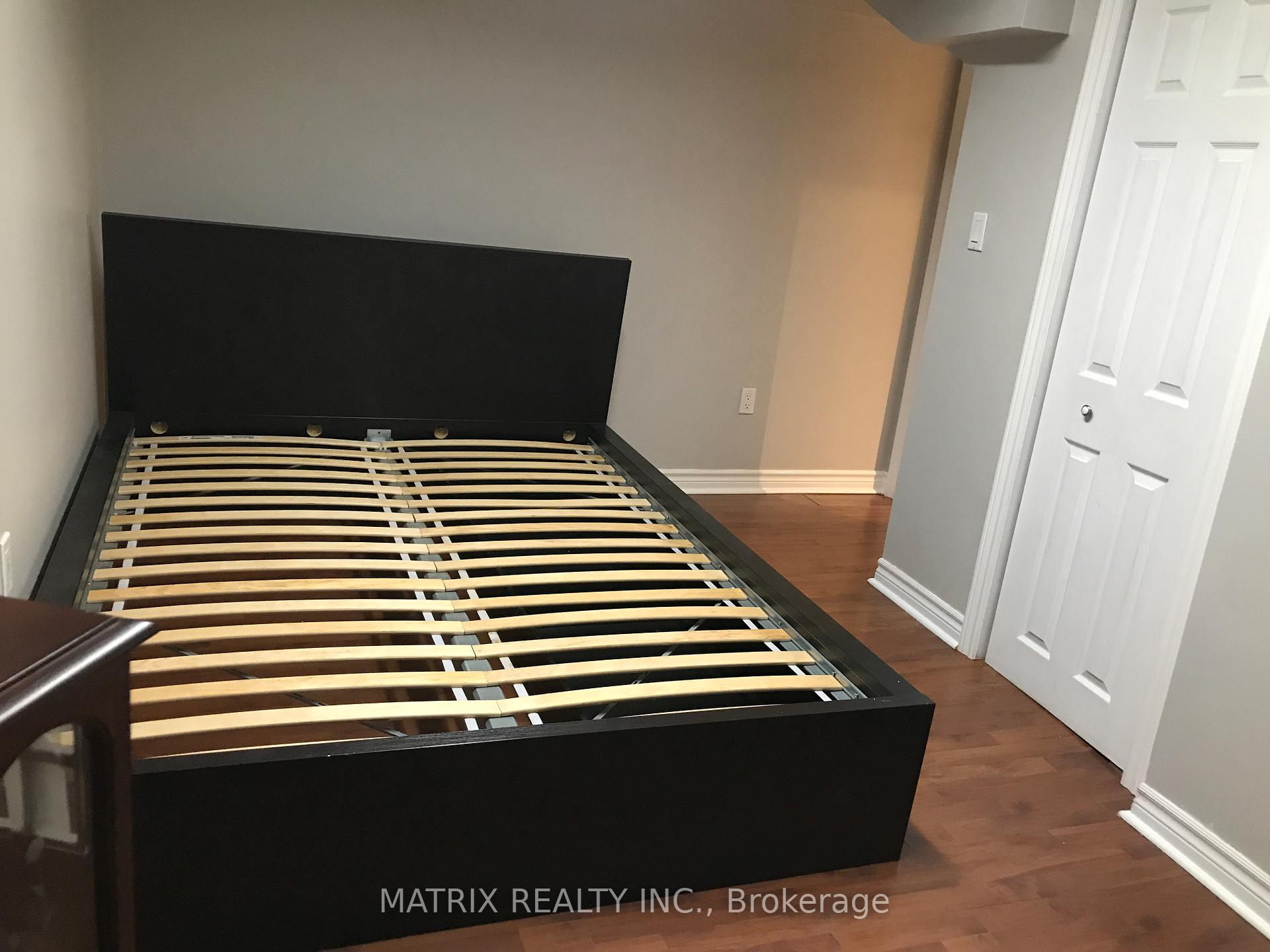 Photo 7 of 1604 Rayleen Crescent, Pickering, Brock Ridge — HOMEH