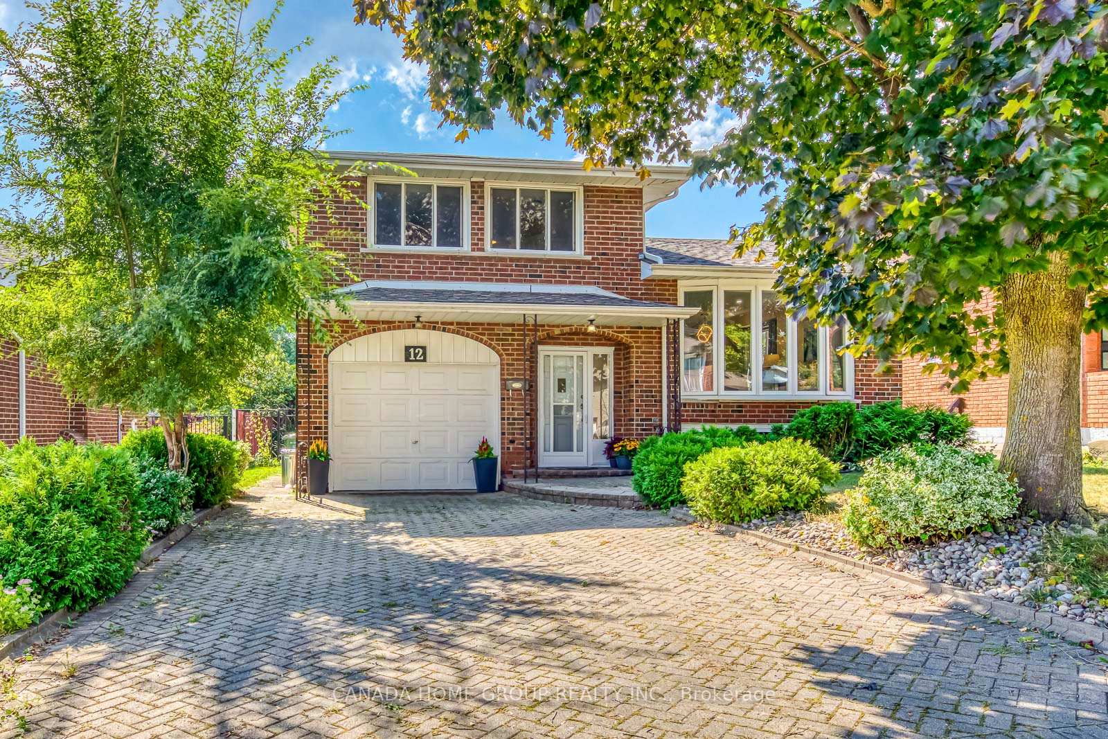 Photo 1 of 12 Pinard Street, Hamilton, Vincent — HOMEH