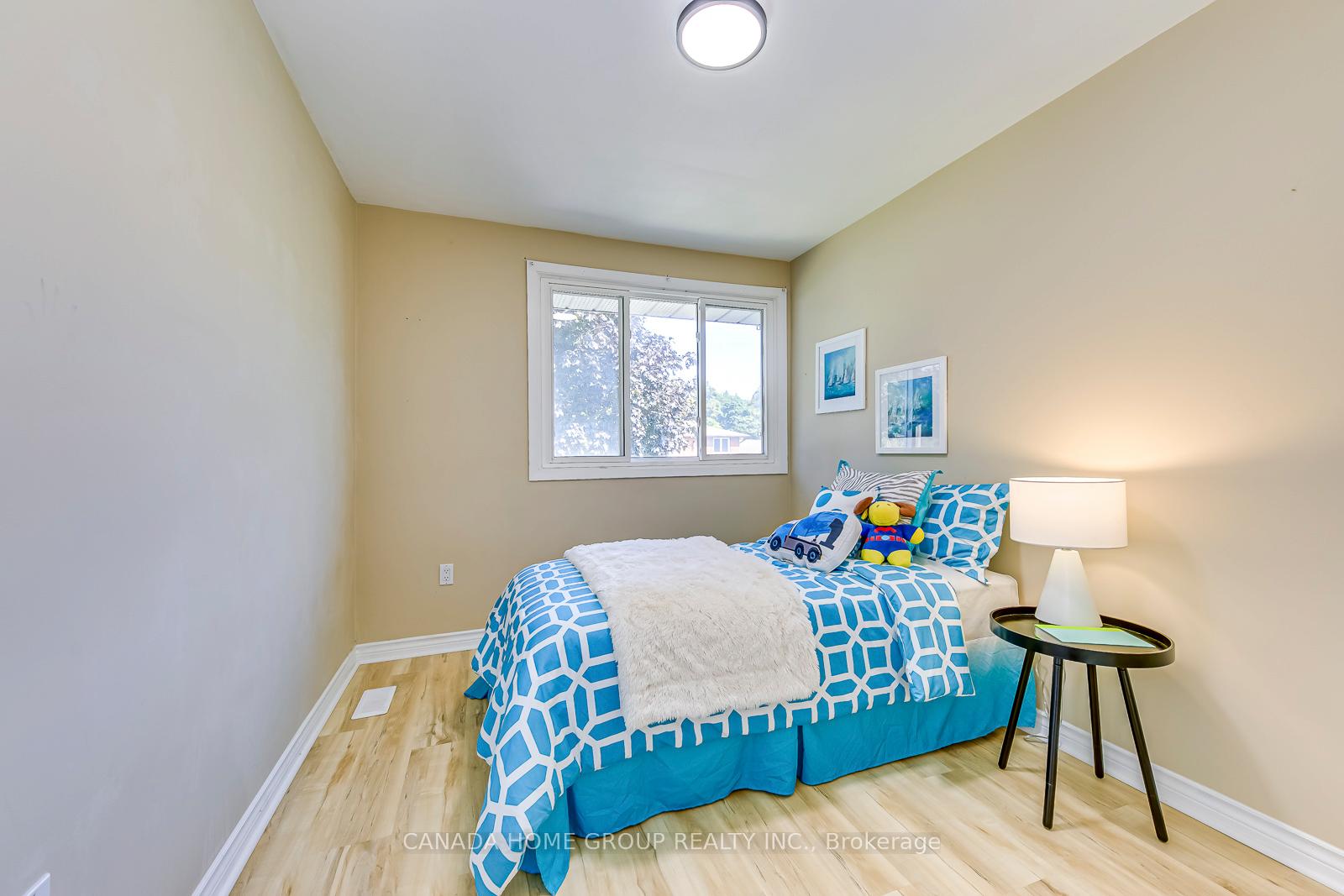 Photo 10 of 12 Pinard Street, Hamilton, Vincent — HOMEH