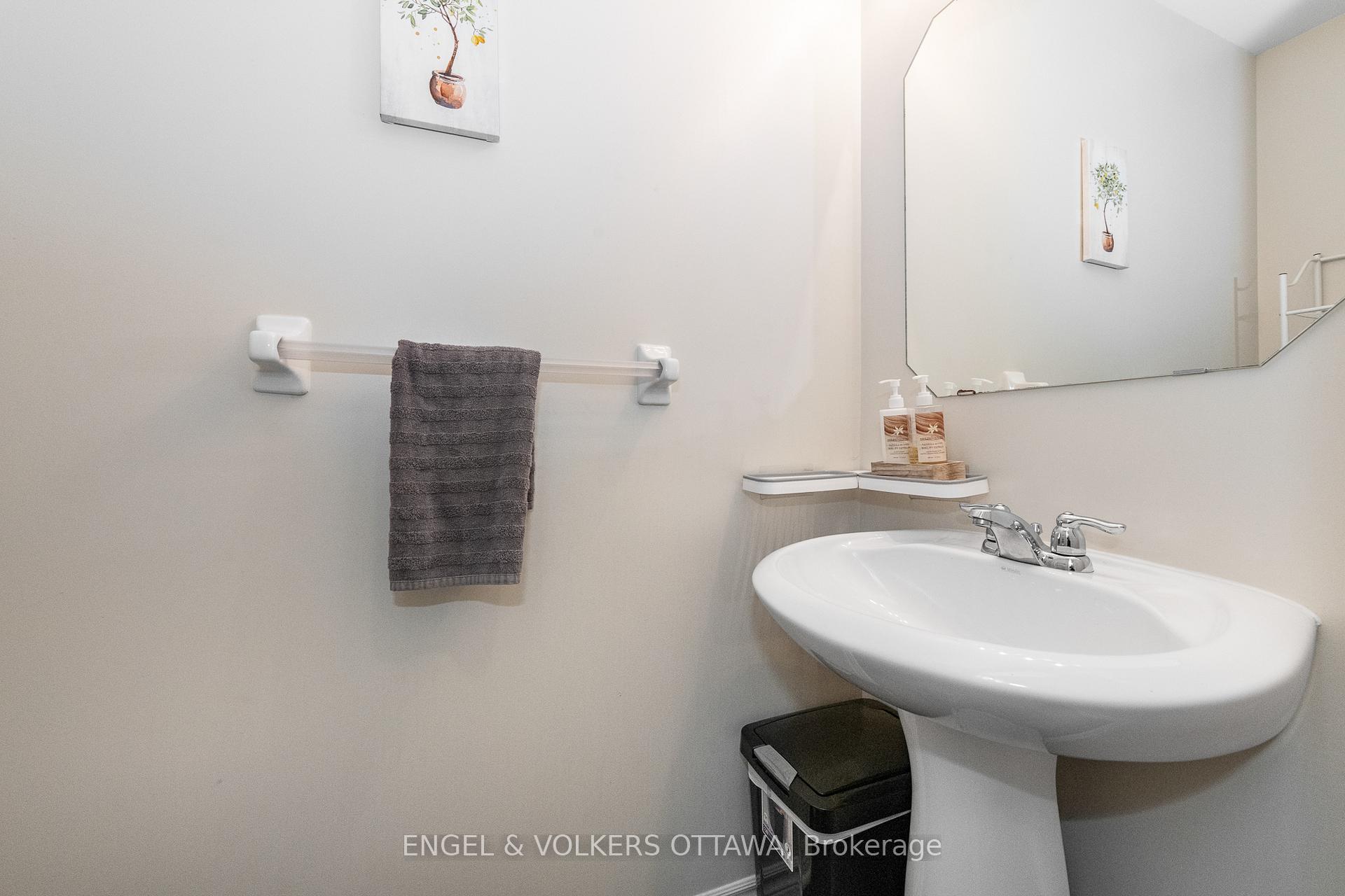 Photo 5 of 968 Linaria Walk, Ottawa, Notting Hill/Summerside — HOMEH