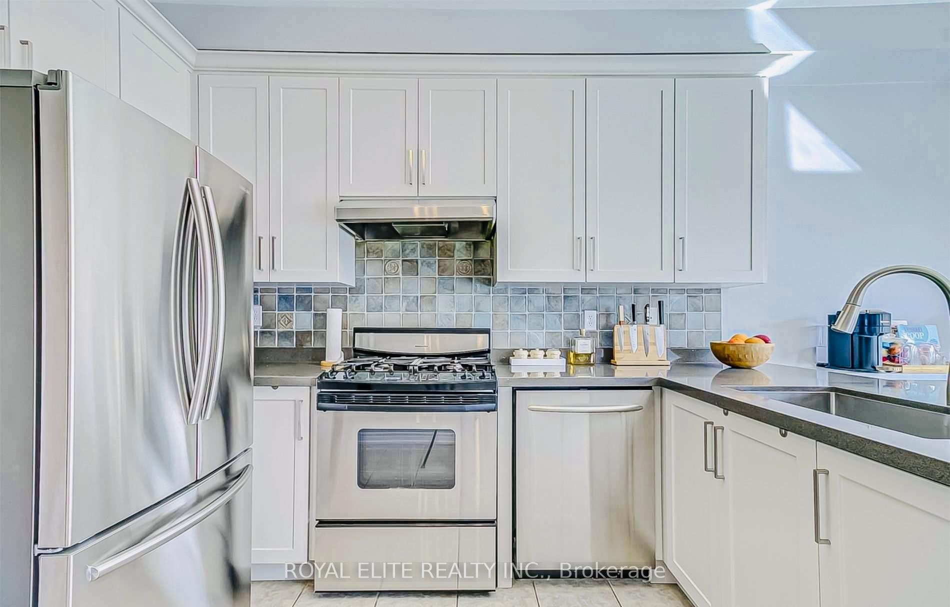 Photo 9 of 119 Huntingfield Street, Vaughan, Patterson — HOMEH