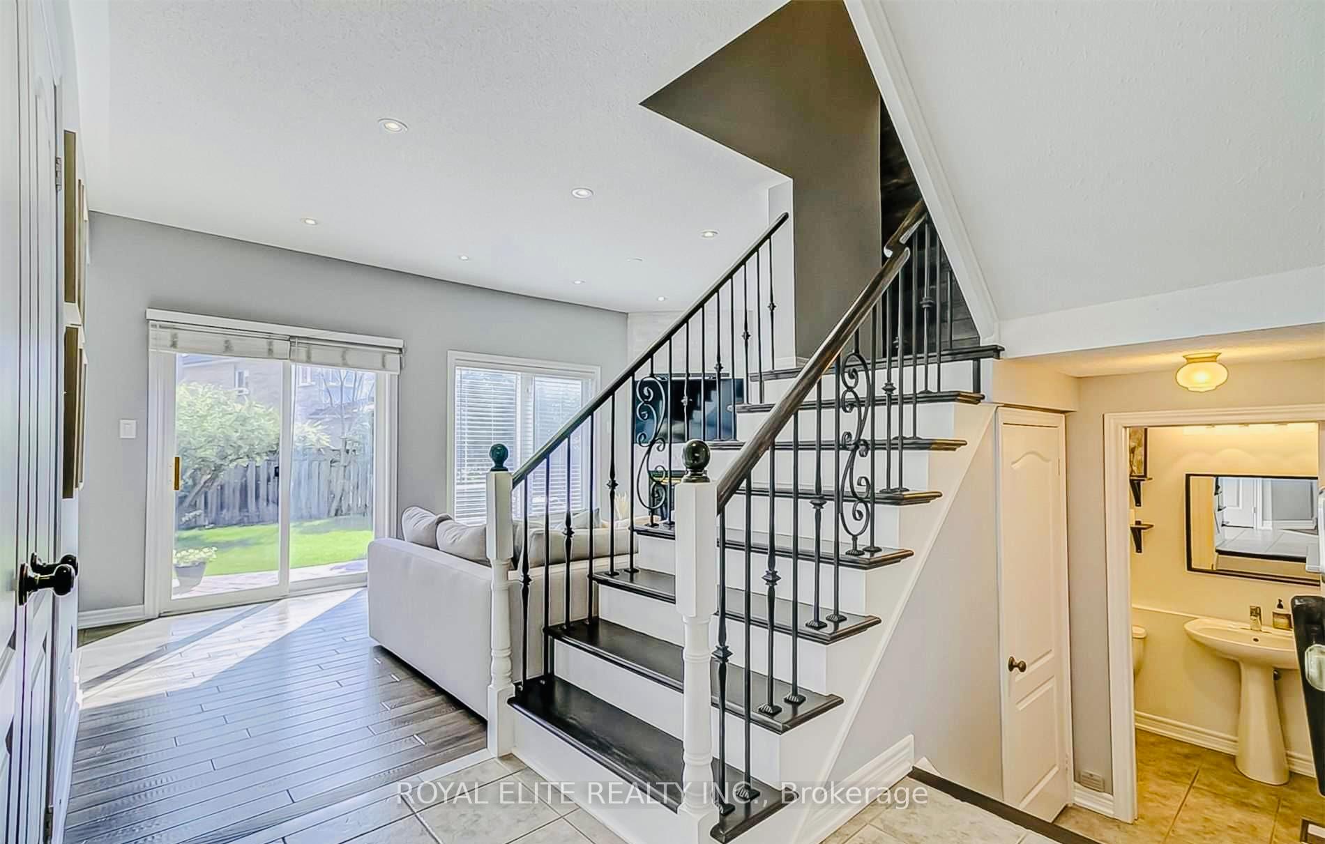 Photo 16 of 119 Huntingfield Street, Vaughan, Patterson — HOMEH