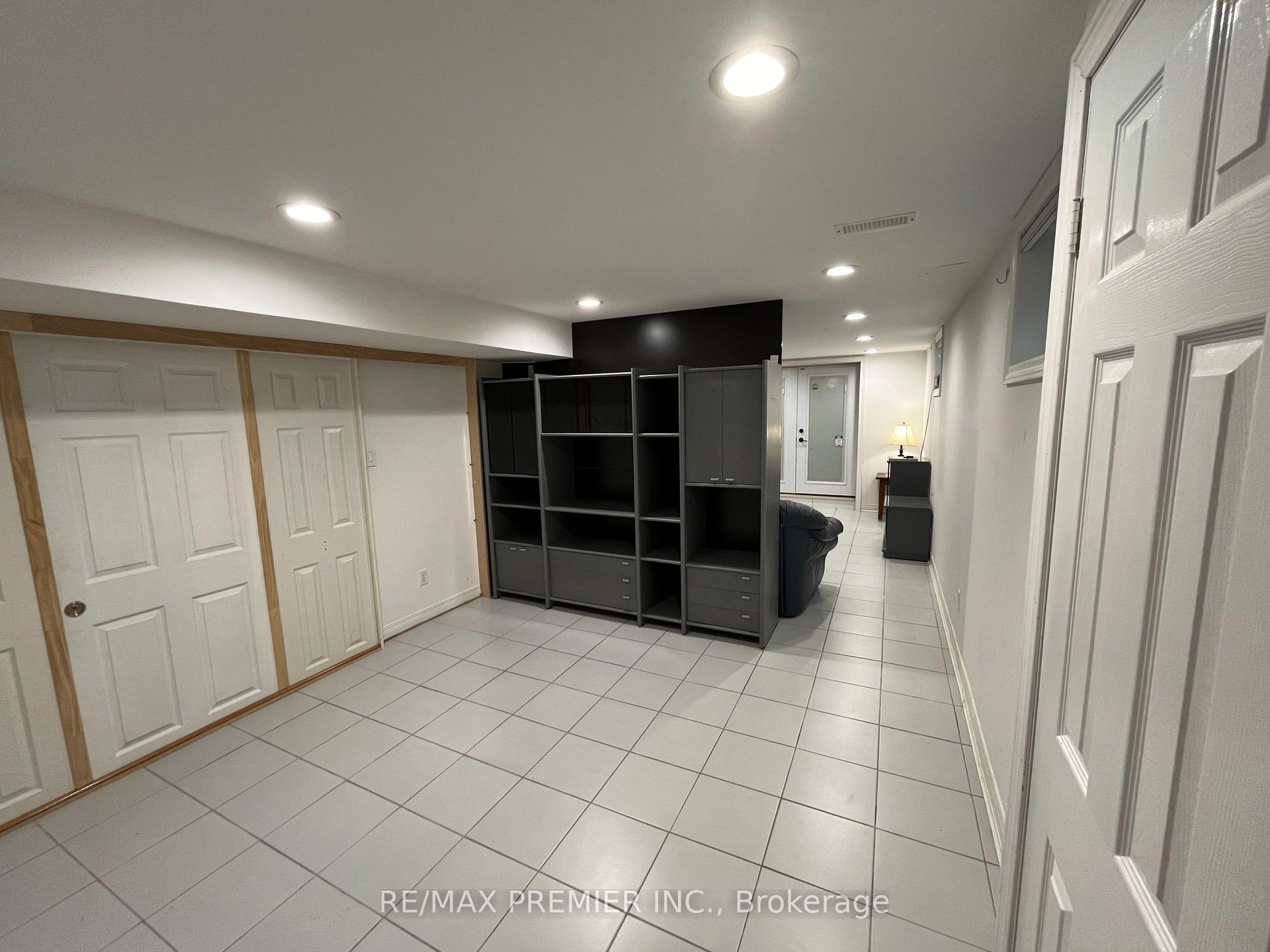 Photo 4 of Unit BSMT, 126 Pioneer Lane, Vaughan, East Woodbridge — HOMEH