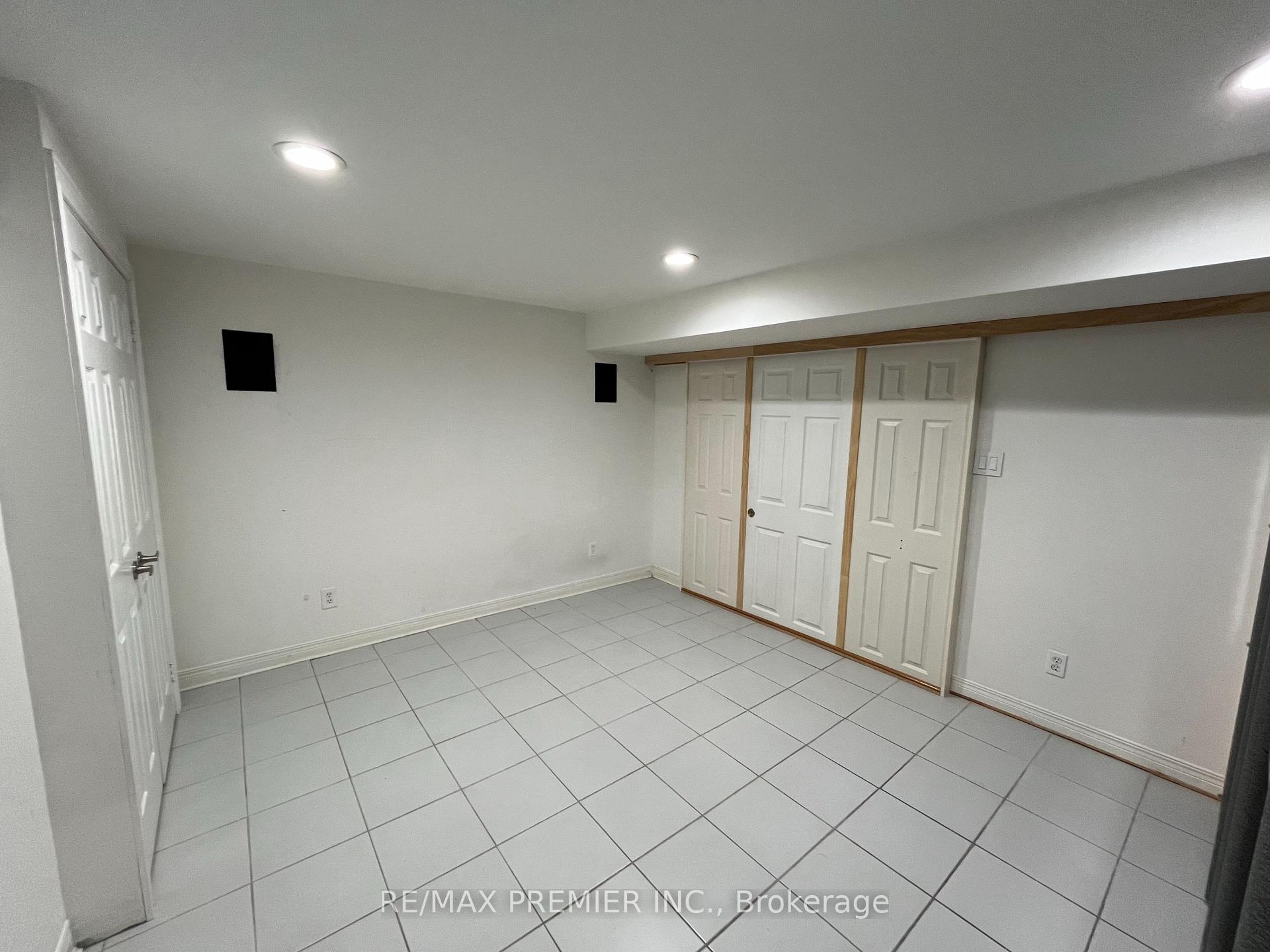 Photo 5 of Unit BSMT, 126 Pioneer Lane, Vaughan, East Woodbridge — HOMEH