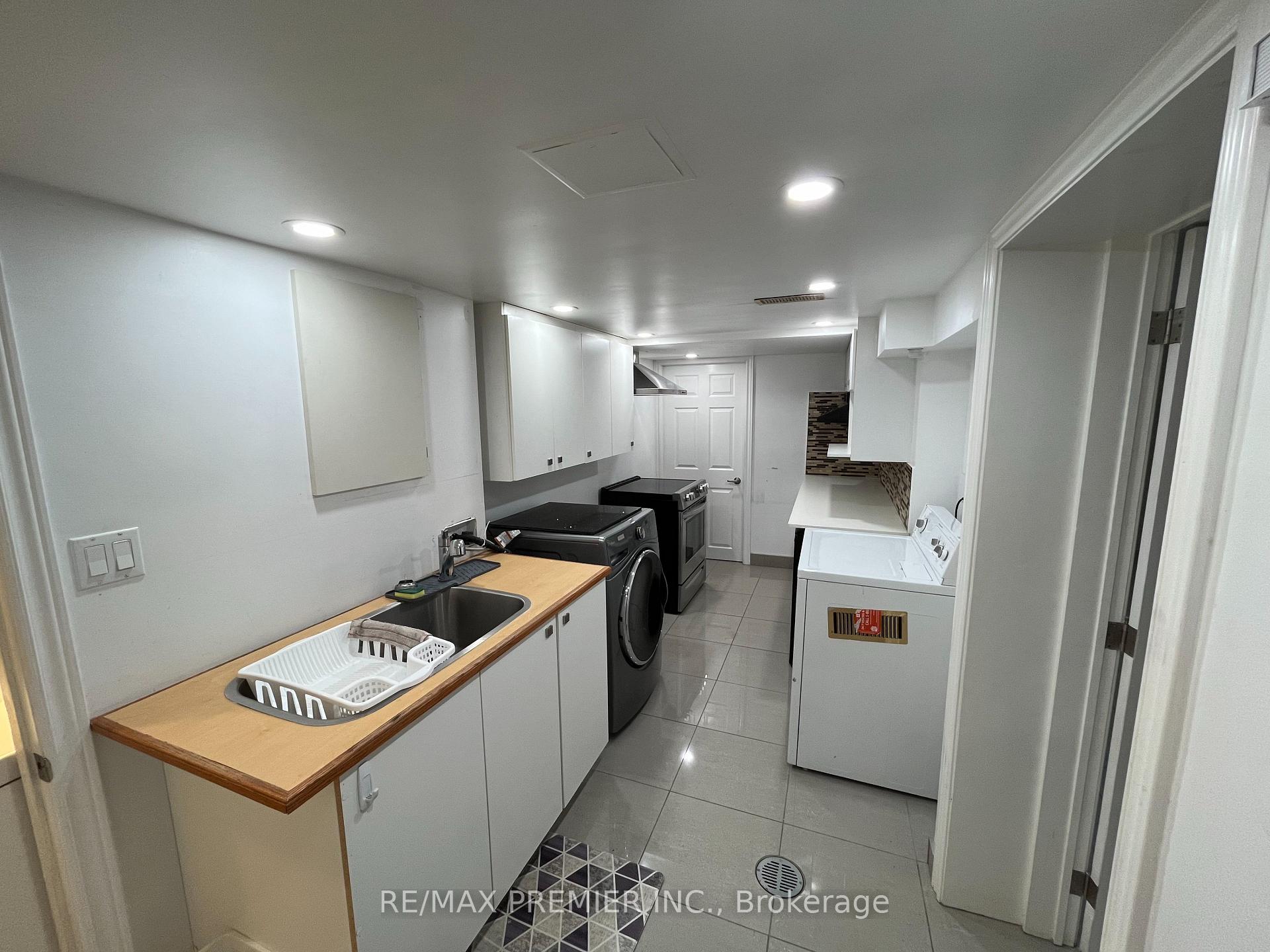 Photo 8 of Unit BSMT, 126 Pioneer Lane, Vaughan, East Woodbridge — HOMEH