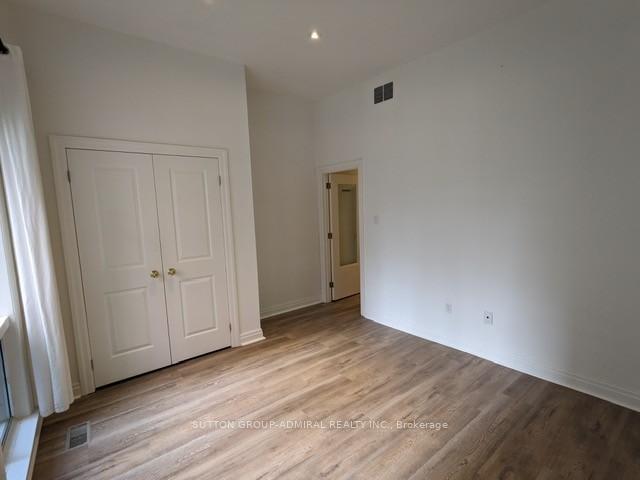 Photo 8 of Unit 2, 16 Clarence Square, Toronto, Waterfront Communities — HOMEH