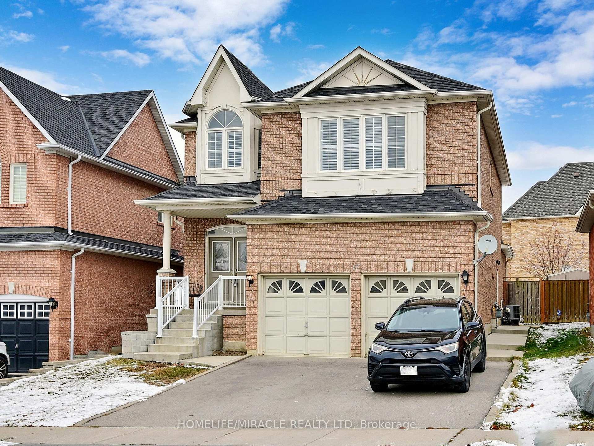 Photo 5 of Unit MainFL, 77 Nobbs Drive, Ajax, Northeast Ajax — HOMEH