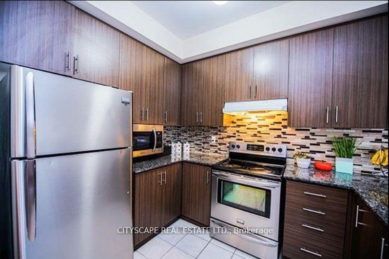 Photo 5 of 2559 Canadian Street W, Pickering, Duffin Heights — HOMEH
