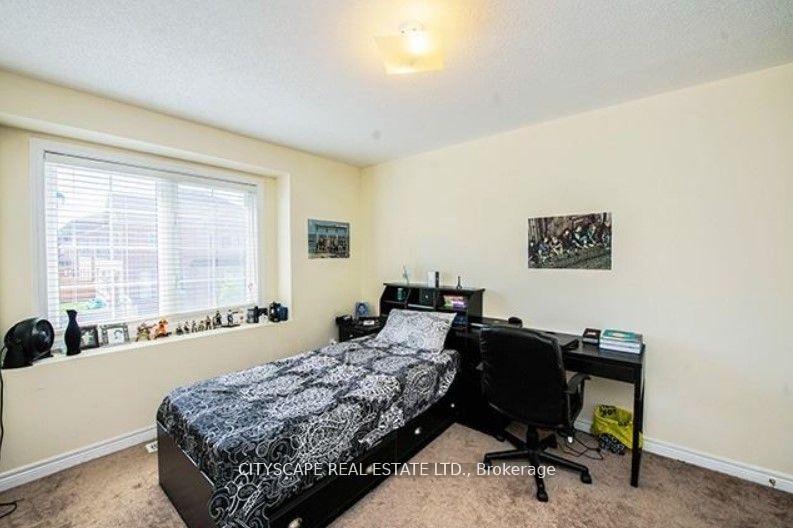 Photo 18 of 2559 Canadian Street W, Pickering, Duffin Heights — HOMEH